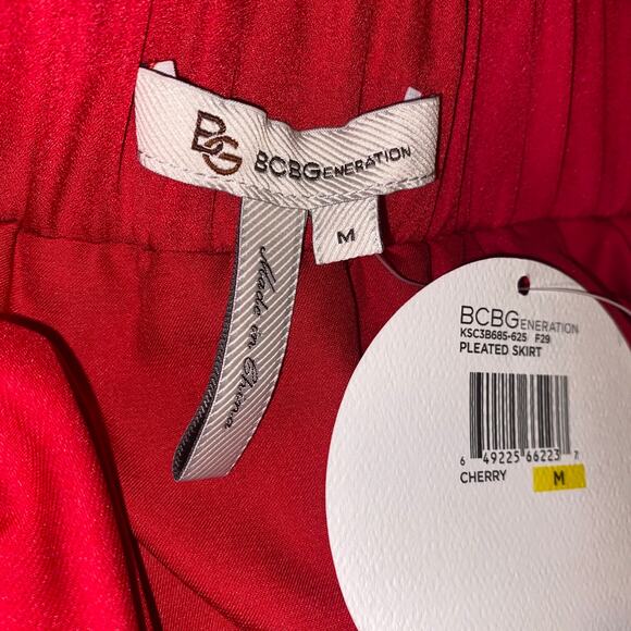 BCBGENERATION Red Vintage 2000s Accordion Pleated Mini Skirt - Picture 9 of 11